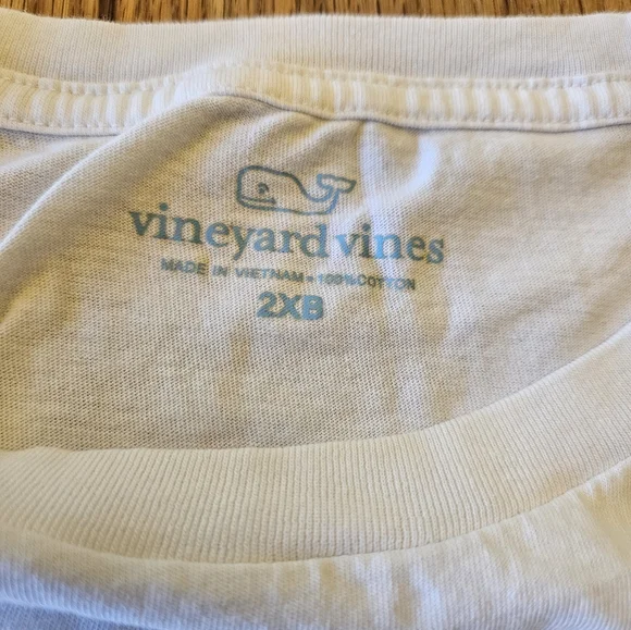 Vineyard Vines White Dog T-Shirt - Picture 3 of 6